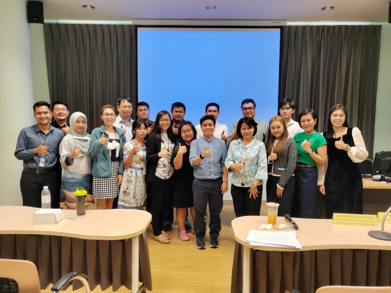 การบรรยายในหัวข้อ OECD GLP ณ ศูนย์สัตว์ทดลอง สำนักงานวิทยาศาสตร์และเทคโนโลยีขั้นสูง ม.ธรรมศาสตร์ ศูนย์รังสิต